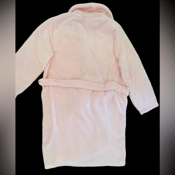 Ulta Beauty Robe - Picture 3 of 8